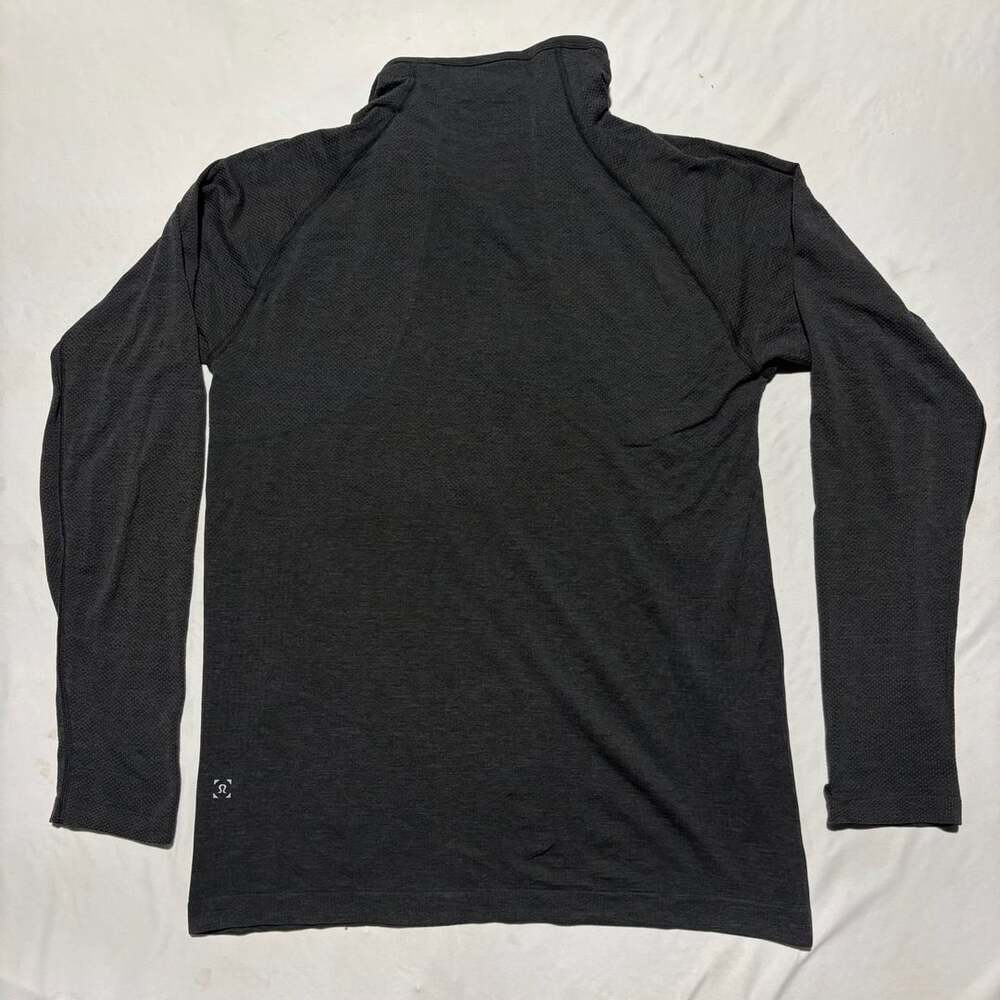 Lululemon Men's Live In Practice Seamless Half Zip Pullover Gray Small / Medium